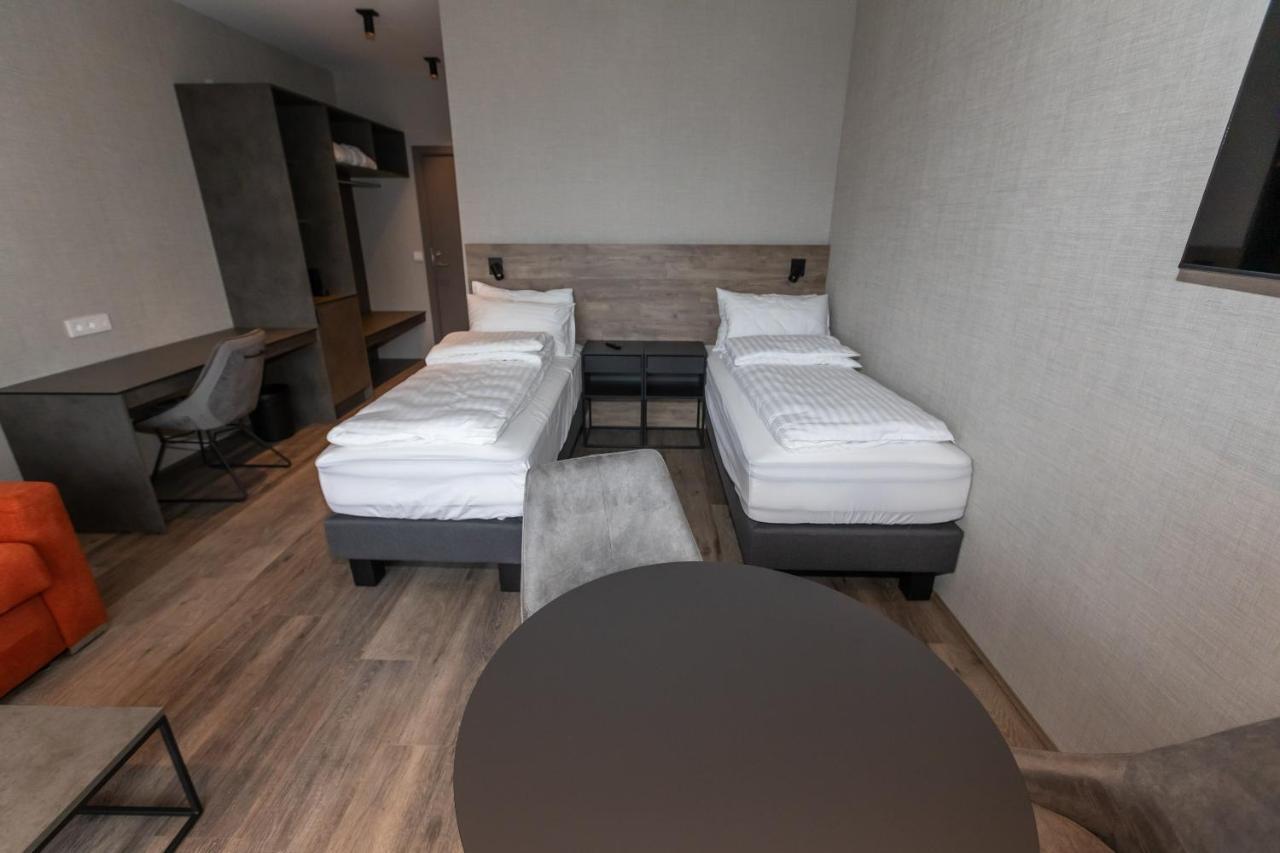 Hotel Halond Акурейрі Екстер'єр фото